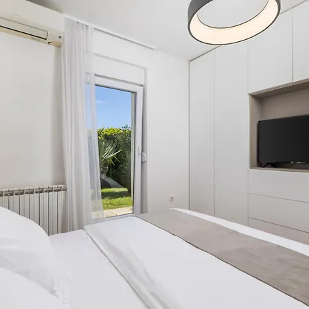 Appartement Garden With Pool Opatija