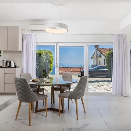 Garden With Pool Apartment Opatija