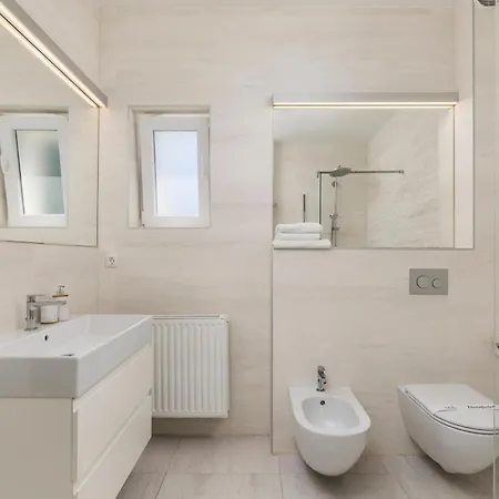 아파트 Garden With Pool *