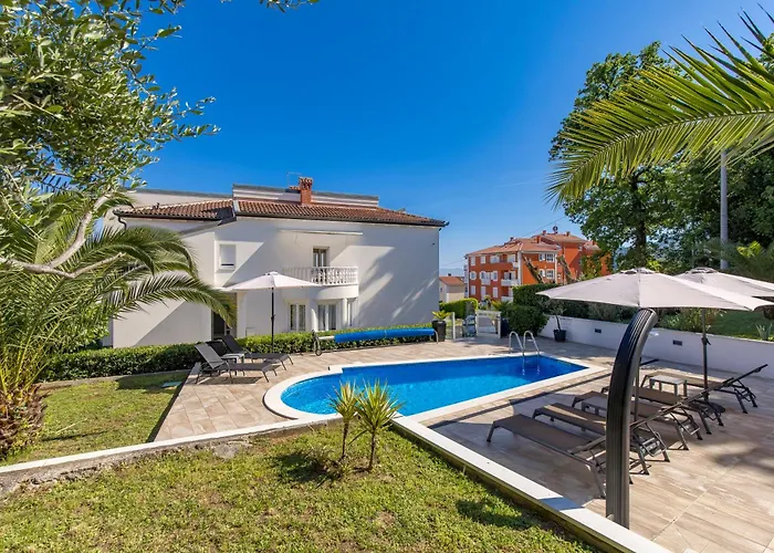 Garden With Pool Lejlighed *