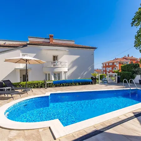 Garden With Pool * Опатия